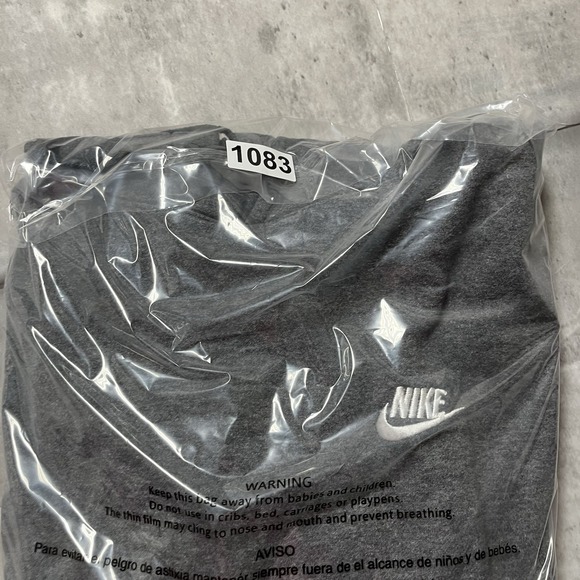 Nike Hoodie Gray Pullover Silver Embroidered Swoosh Sportswear Adult size XL - Picture 11 of 11